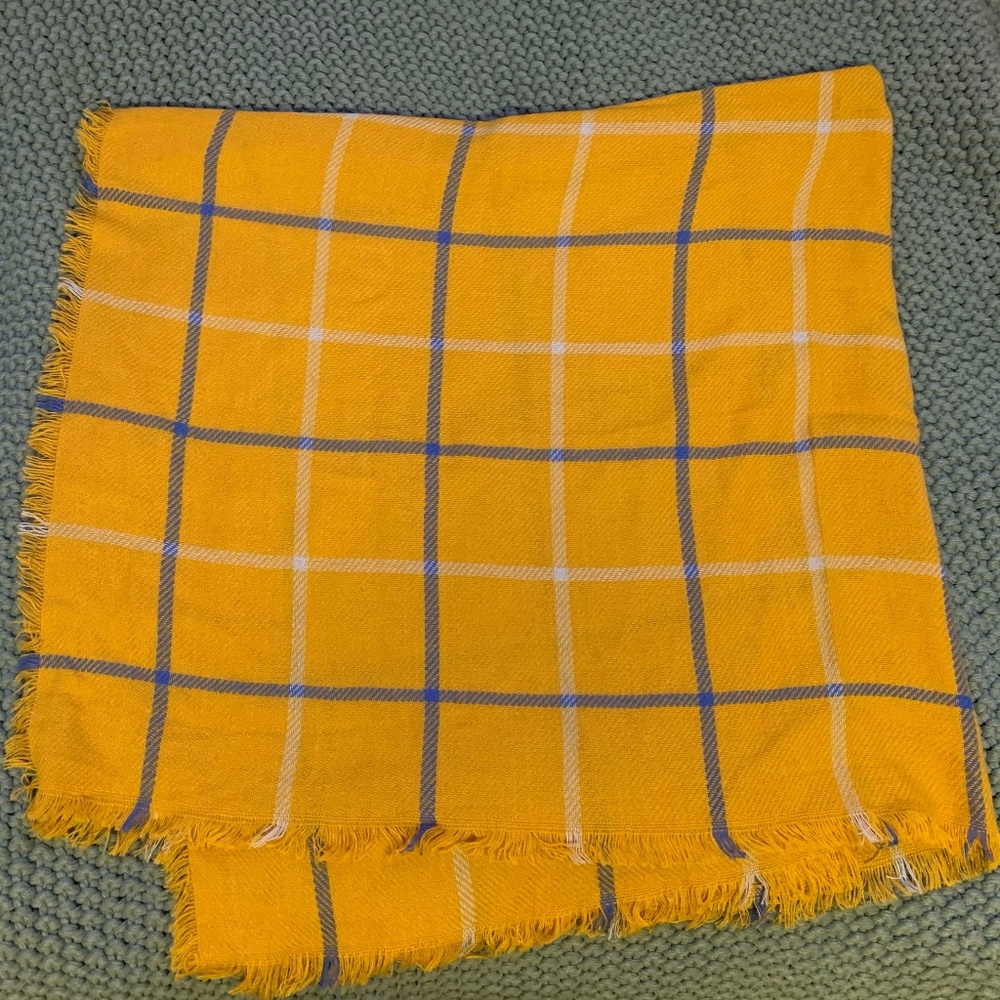 Plaid yellow scarf